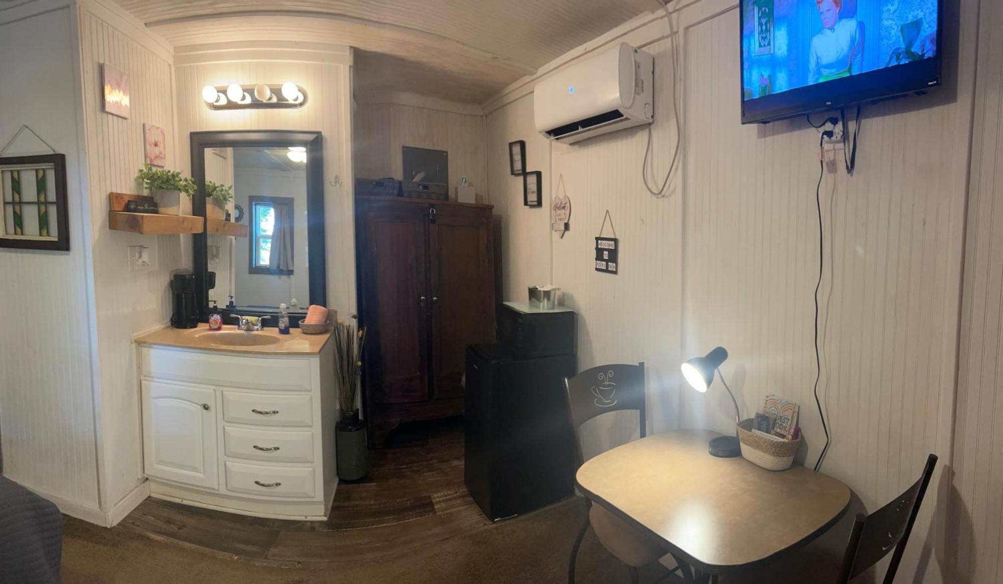 فندق Fox Den Albertville المظهر الخارجي الصورة
